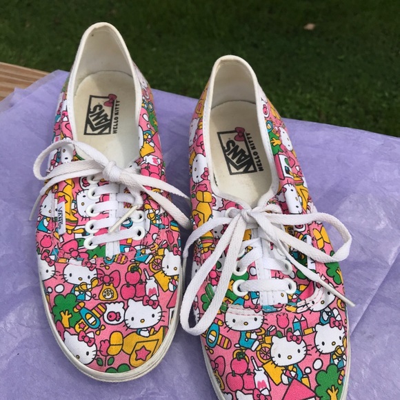 Vans Shoes - 🌸💕🌸Vans Hello kitty🌸💕🌸